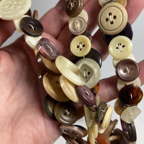 Vintage 26 Inch Brown Button Womens Beaded Necklace - Picture 2 of 5